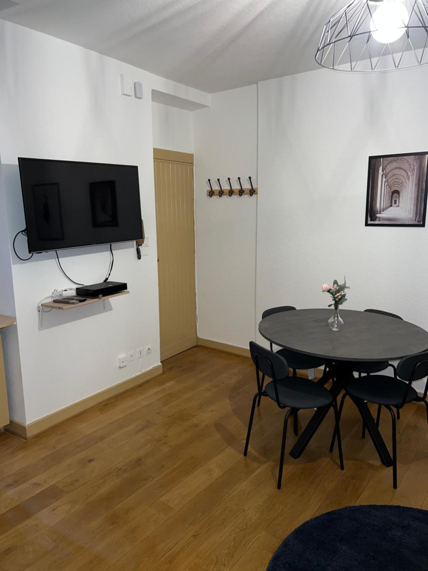 Appartement Dijon Le Zola, Avec Parking Prive Sur Demande Payant Sur Place Extérieur photo